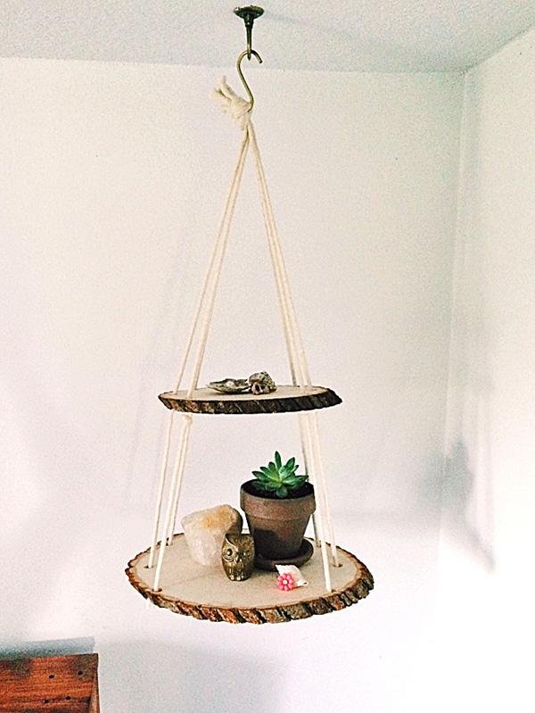 tier-wood-slice-hanging-shelf