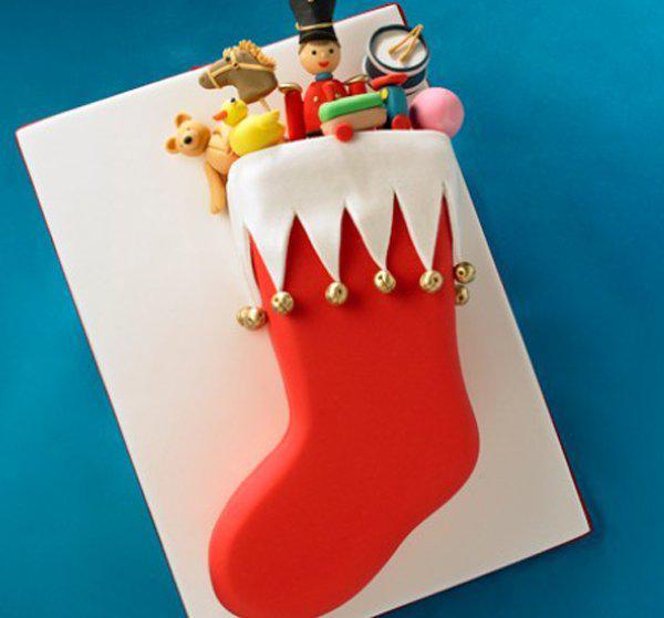 festive-stocking-filler-christmas-cake