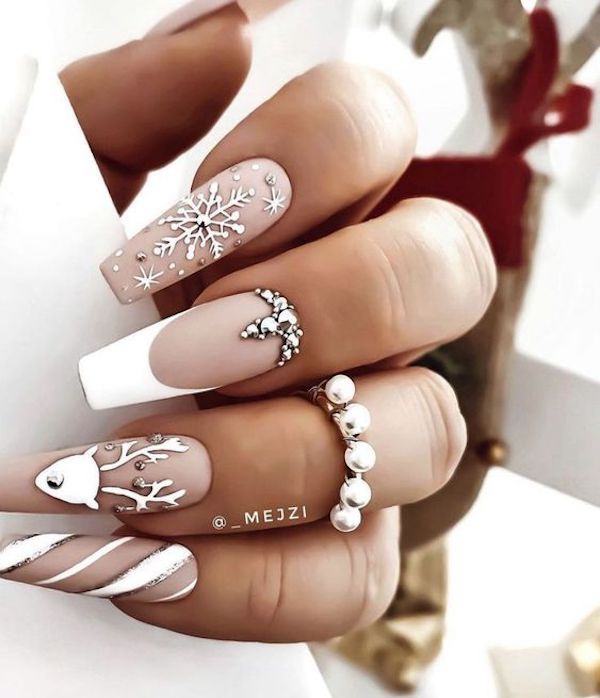 Christmas nail designs: 3D, glitter, snow-tipped French manicures