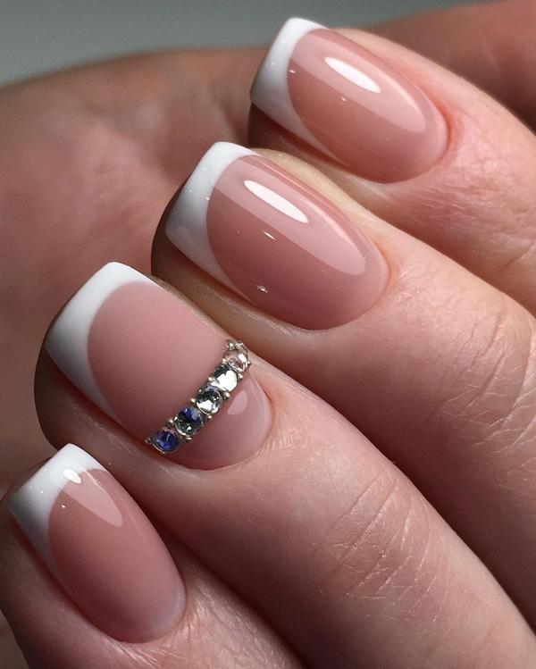 Classy Wedding Nails Ideas For 2023 [Expert Tips + FAQs]