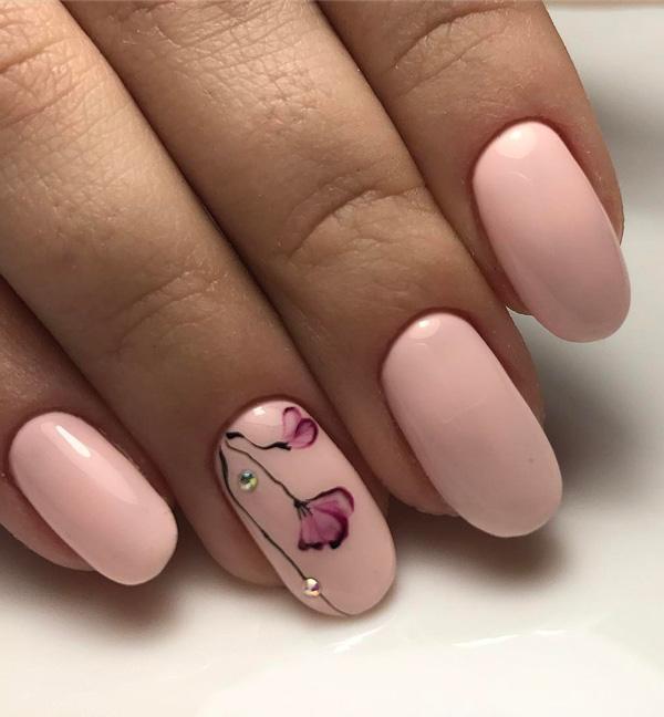 Neutral, Elegant Nail Art Ideas for Summer / Fall 2021