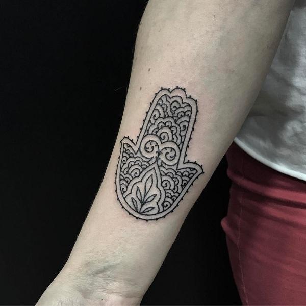 40 Flawless Hamsa Hand Tattoo Designs - TattooBlend | Hamsa hand tattoo,  Small hand tattoos, Hand tattoos