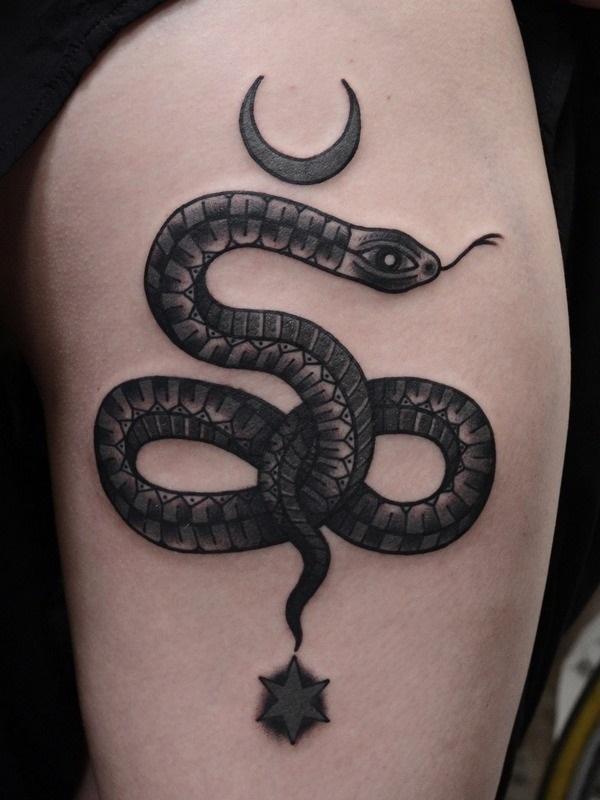 Skin of the Serpent Demigod Weapon Spells. Snake-Tattoo-1