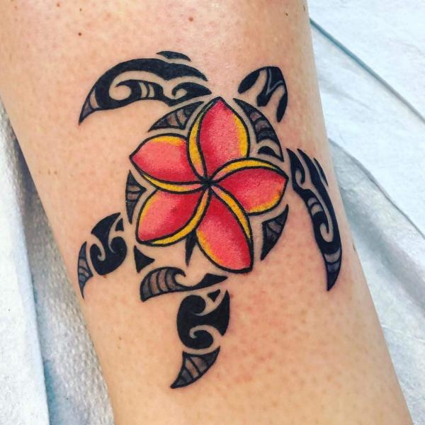Hawaiian tribal turtle with plumeria tattoo