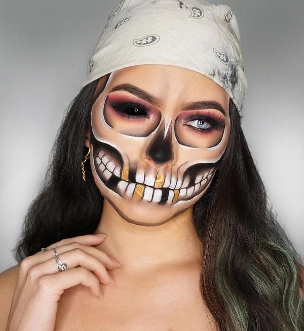 Skull Halloween makeup