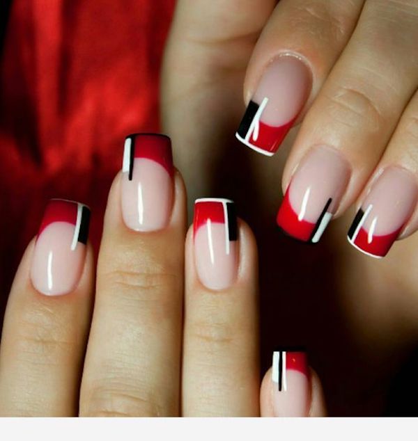 Flesh -colored nails with eye-catching black and red nail tips