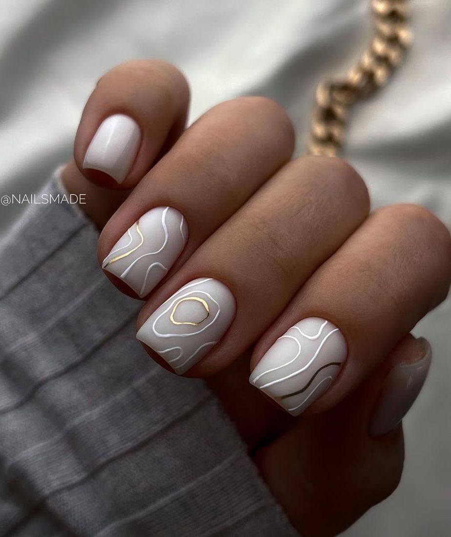 Minimalistic elegant nails | Nail colors, Nail art, Fall gel nails