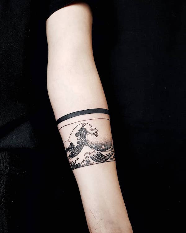 Armband Great Wave tattoo for women