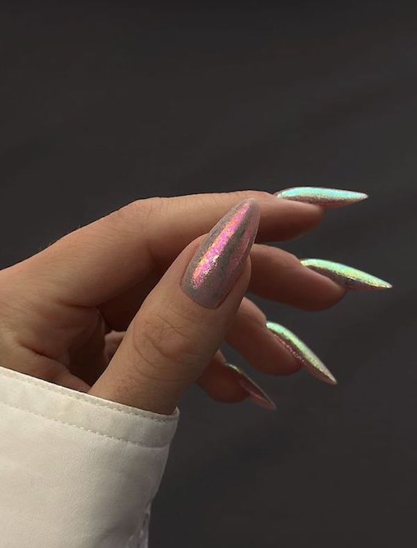 Holographic Nails Easy Steps to Create Stunning Looks Art and