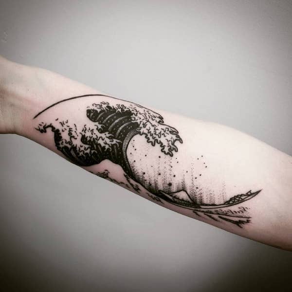 Great wave foream tattoo