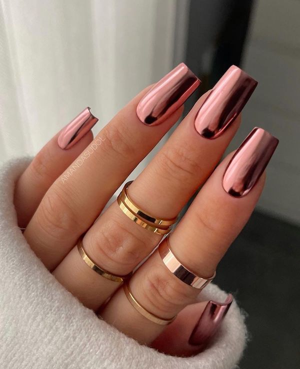 Rose gold holographic nail 26 RRose gold holographic nails