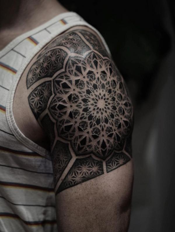 Polynesian shoulder cap | Higgins Tattoo