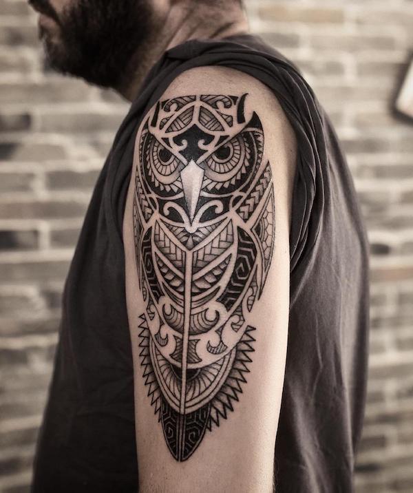 Tribal owl with Maori patterns