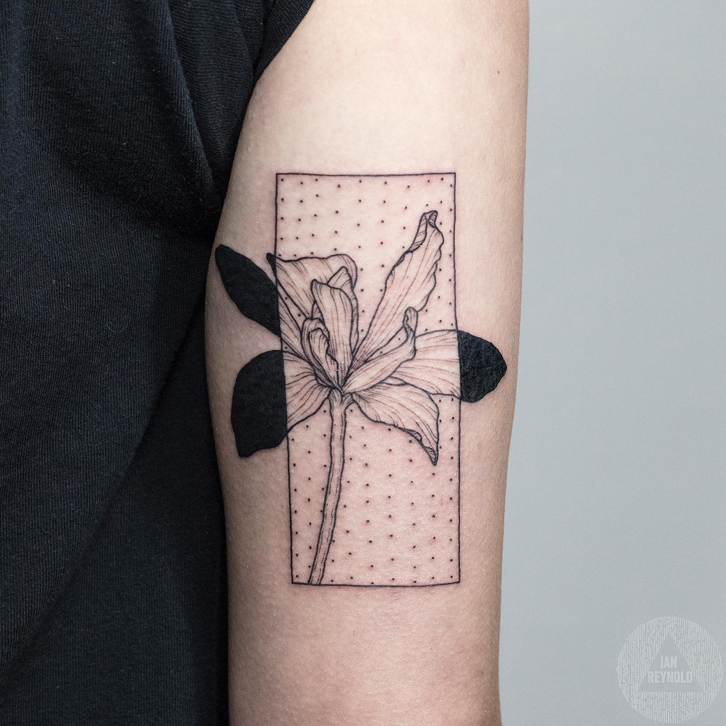 Cool iris tattoo design idea