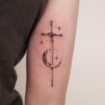 Dagger pierced through crescent moon