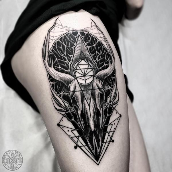 Geometric bear head tattoo - Tattoogrid.net