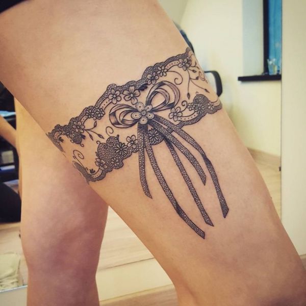Garter Tattoos The Perfect Blend of Sultry and Sweet Art and Design
