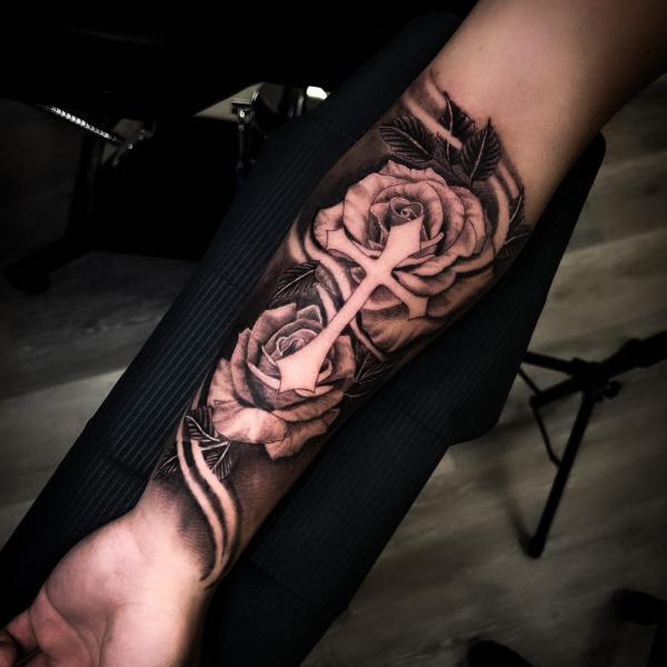 Tattoo uploaded by Alex Wikoff  Roses by Lazer Liz via IGlazerliz  flowers rose negativespace neotraditional blackandgrey bangbangnyc  lazerliz  Tattoodo