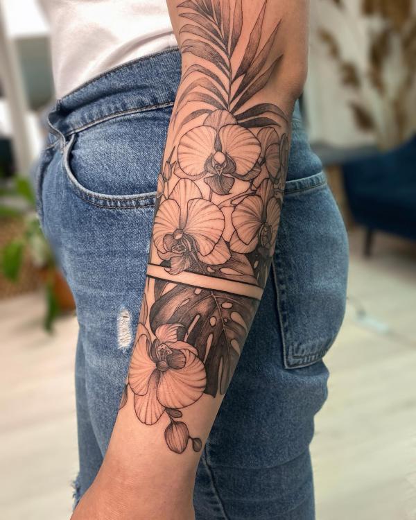 Black and grey orchid on the sleeve