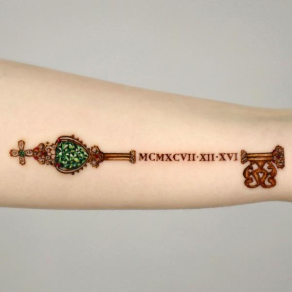 Diamond key with Roman Numerals