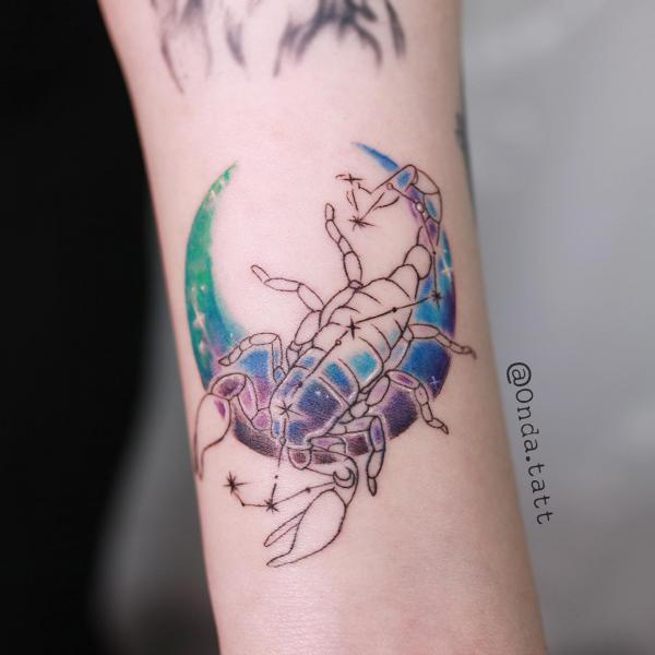Scorpion and crescent moon