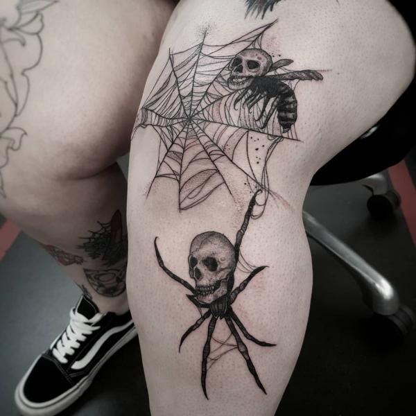 Skull spider and spider web with a skull bee