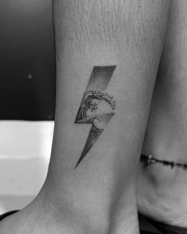 Lightning Bolt Tattoo Meaning and Designs Art and Design