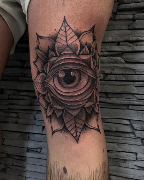 Dark rose with an eye