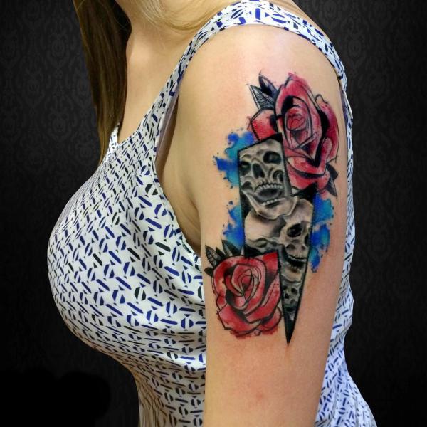 Rose and skull lightning bolt