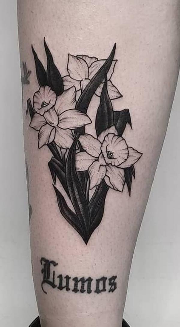 Black and white daffodils with word