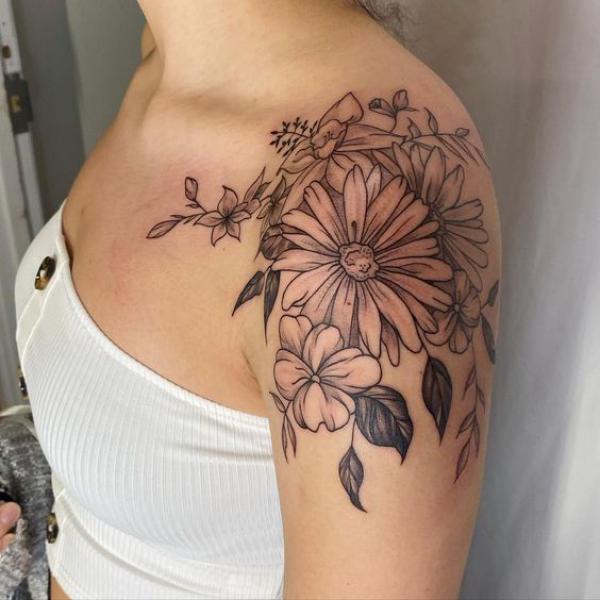 Minimalist Flower Tattoo Designs You Should Get According To Your  Personality - Cultura Colectiva