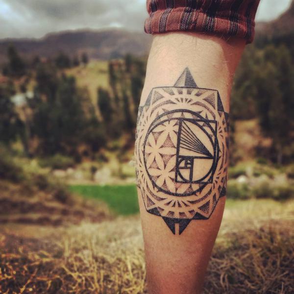 Flower of life with Fibonacci sequence curve