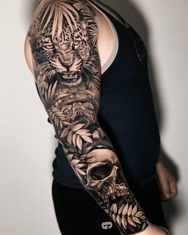 Black Ink Alligator With Flowers And Clock Tattoo On Thigh | Crocodile  tattoo, Alligator tattoo, Thigh tattoos women