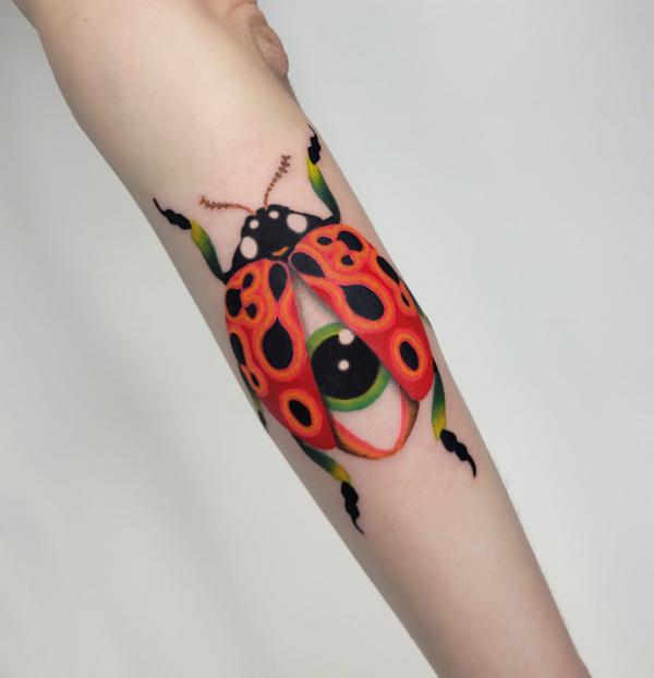 27 Insect Tattoos | POPSUGAR Beauty