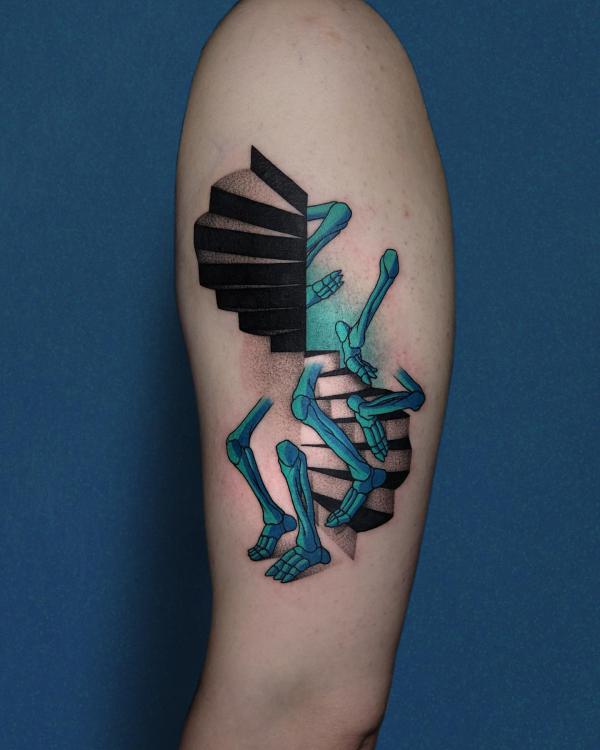 Skeleton limbs and spiral stairs