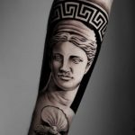 Aphrodite and Sea Shell with a pearl