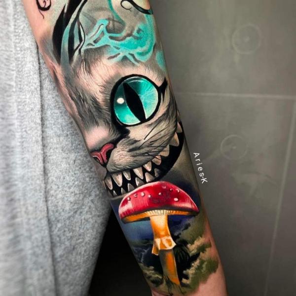 Cheshire Cats eye tattoo