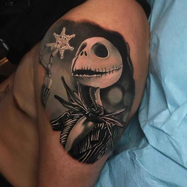 Jack Skellington holding a star