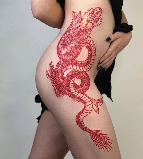 Red Dragon from side to thigh