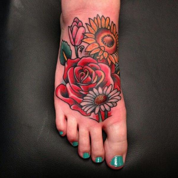Traditional rose and sunflower with daisy tattoo