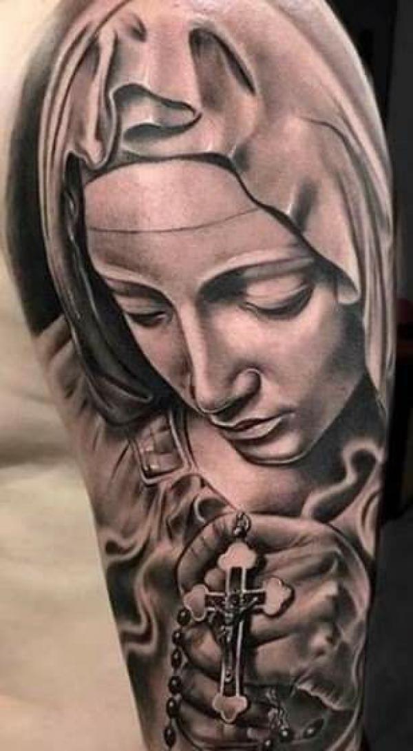 Virgin Mary with Rosary Beads