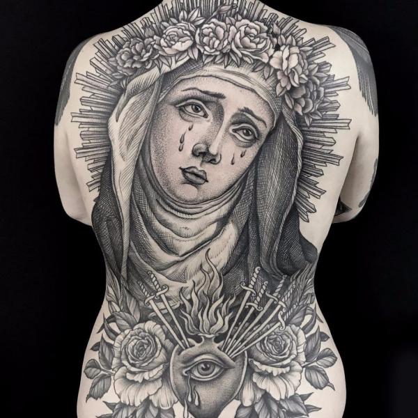Virgin Mary with crown of roses and immaculate heart with daggers