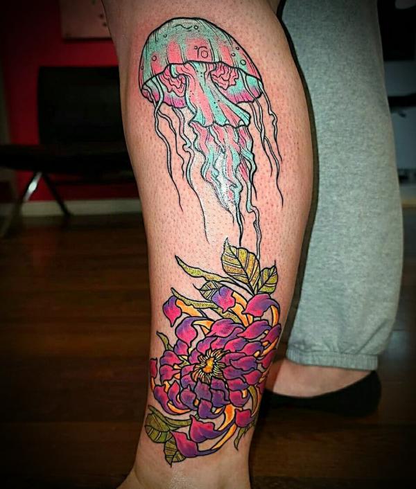 Jellyfish and chrysanthemum tattoo