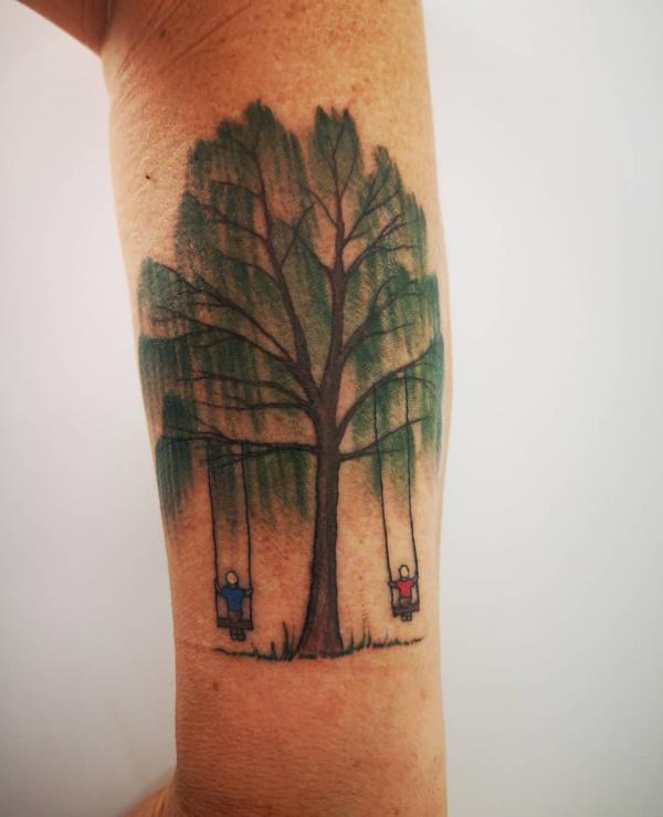 50 Willow Tattoo Ideas: Meaning and Designs | Art and Design