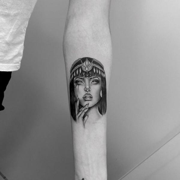 Cleopatra Portrait tattoo black and grey