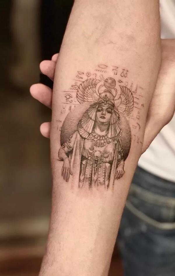 Cleopatra with Scarab and Hieroglyphics tattoo