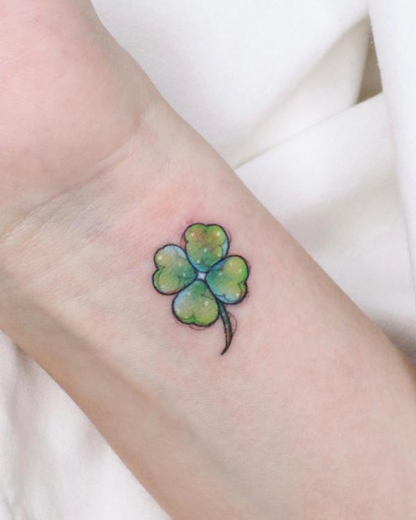A small shamrock