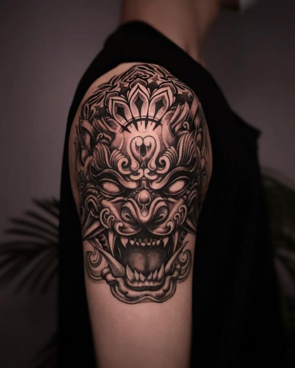 Food with mandala shoulder tattoo