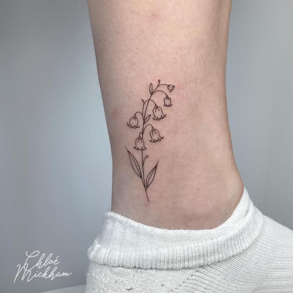 Hình xăm mắt cá chân làm việc của Lily of the Valley Line