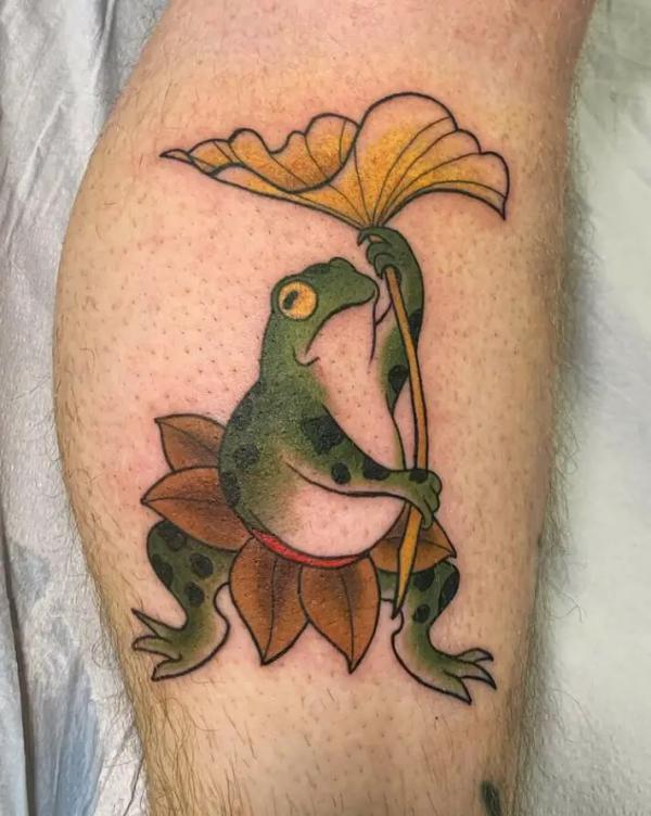Neo tradiitonal Ginkgo Leaf and frog Tattoo